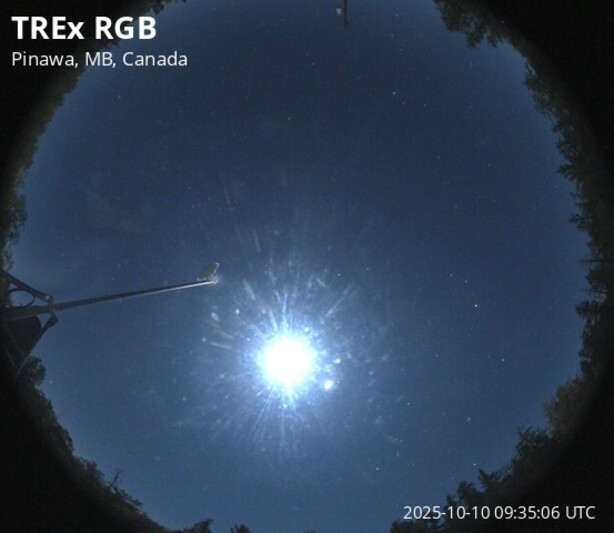 Latest live northern lights webcam from Pinawa, Manitoba in Canada
