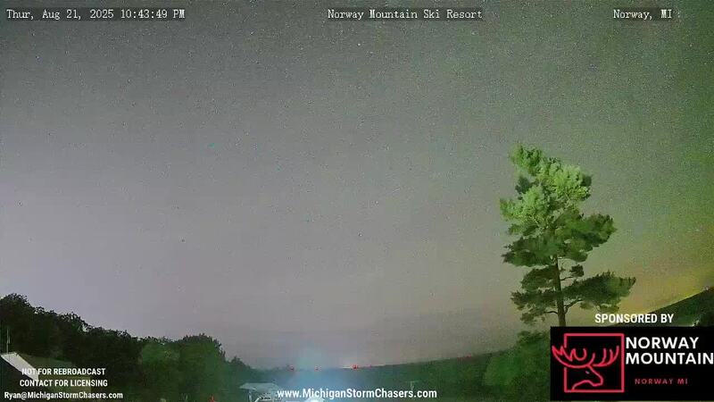 Latest live northern lights webcam from Norway, Michigan in Usa