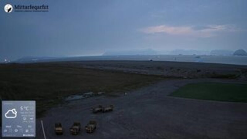 Latest live northern lights webcam from Qaarsut (W), Greenland in Greenland